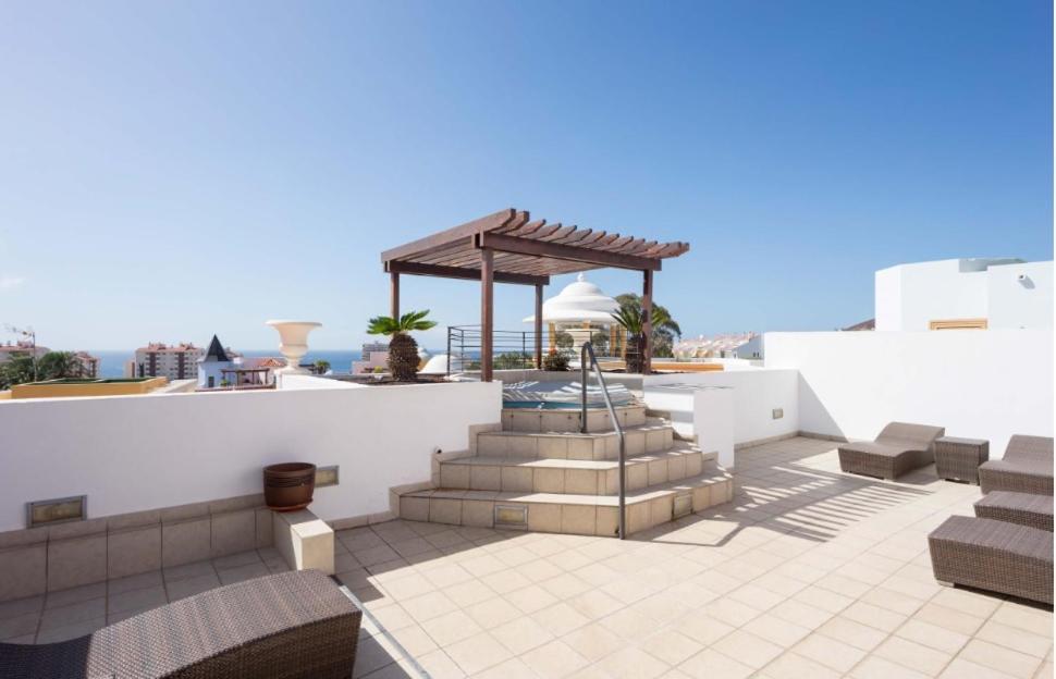 Atlas Suites Tenerife By Enjoyahome Los Cristianos  Exterior photo